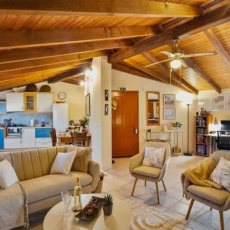 Bolia Apartment, Near Corfu Town, Airport And Buses *
