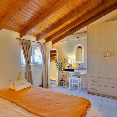 Bolia Apartment, Near Corfu Town, Airport And Buses * Corfu (city)
